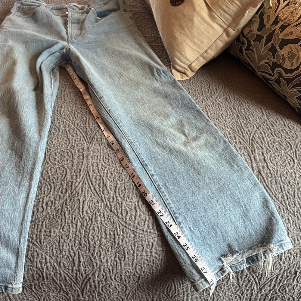 Levi's Ribcage Straight Leg Jeans - Picture 6 of 7